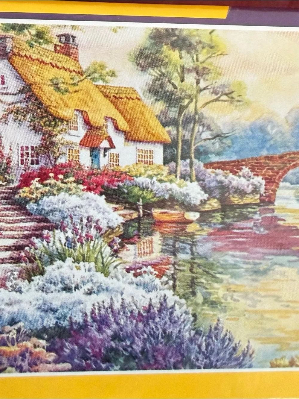 New hallmark 1000 puzzle Lush Daydream